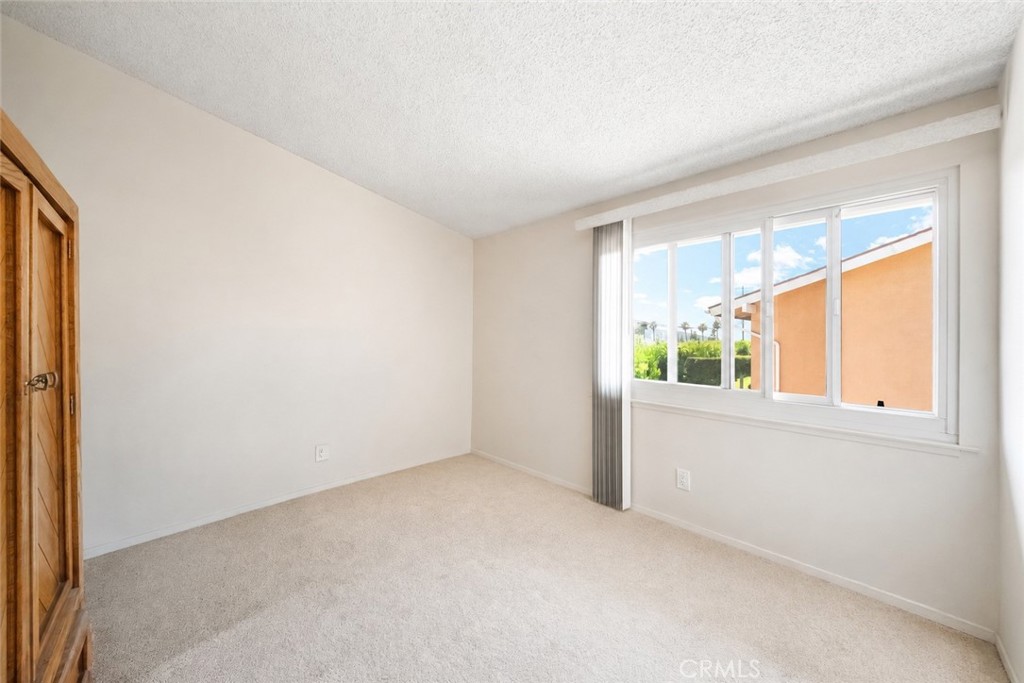 3500 W Manchester 283