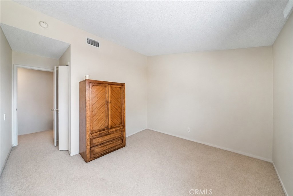3500 W Manchester 283