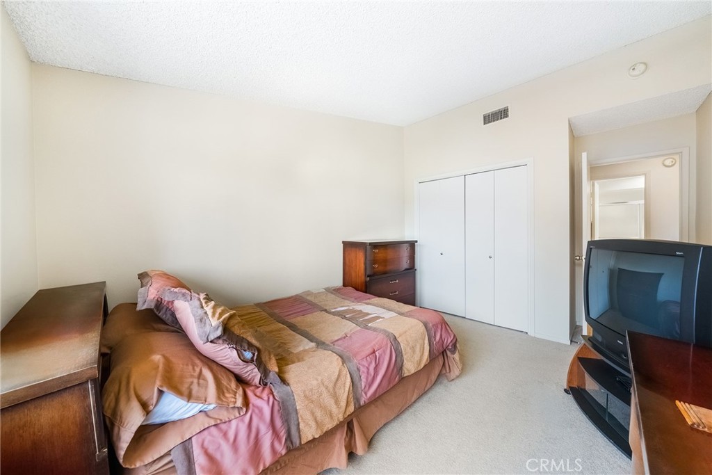 3500 W Manchester 283
