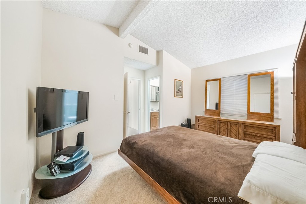 3500 W Manchester 283