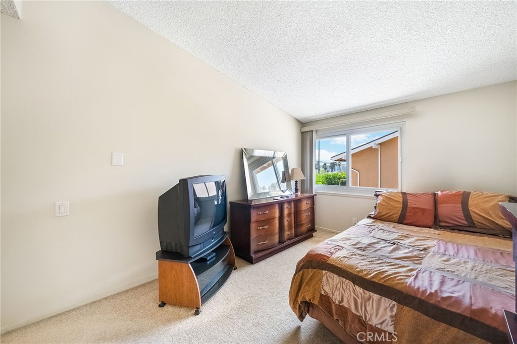 3500 W Manchester 283