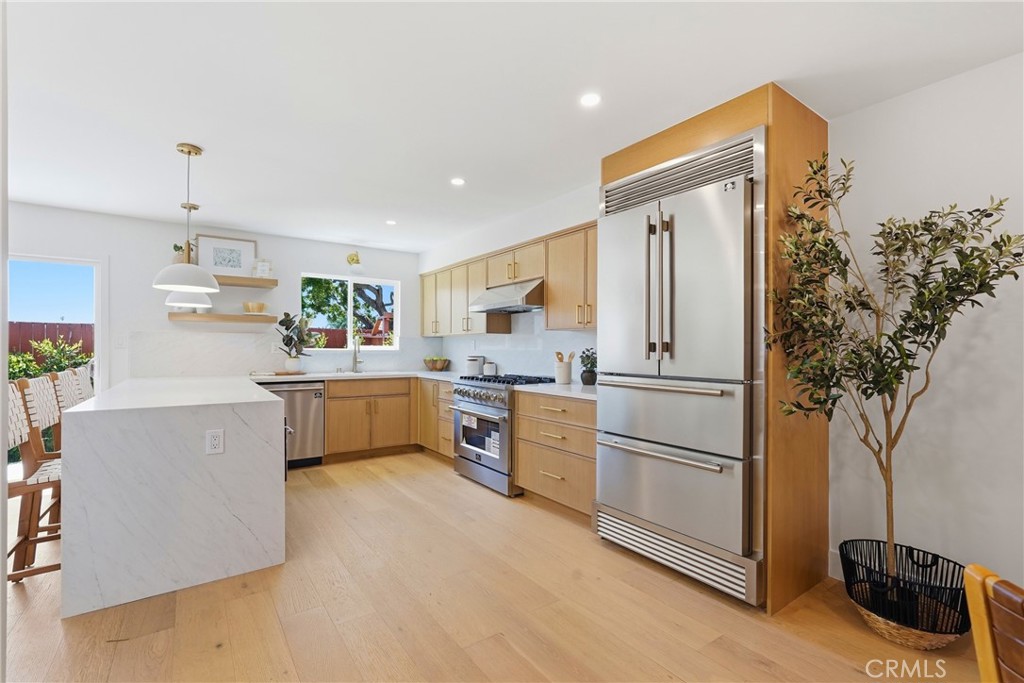 1710 Grant 14