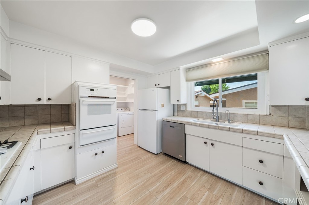 13967 Whiterock