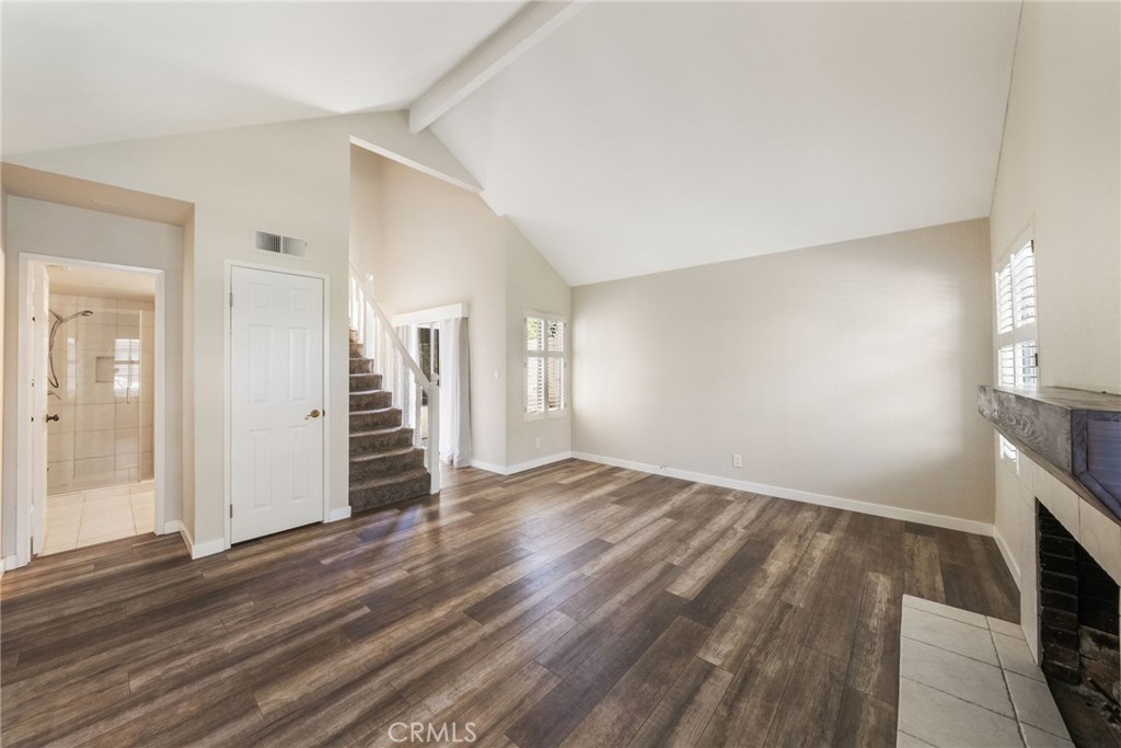 543 W Wilson 7