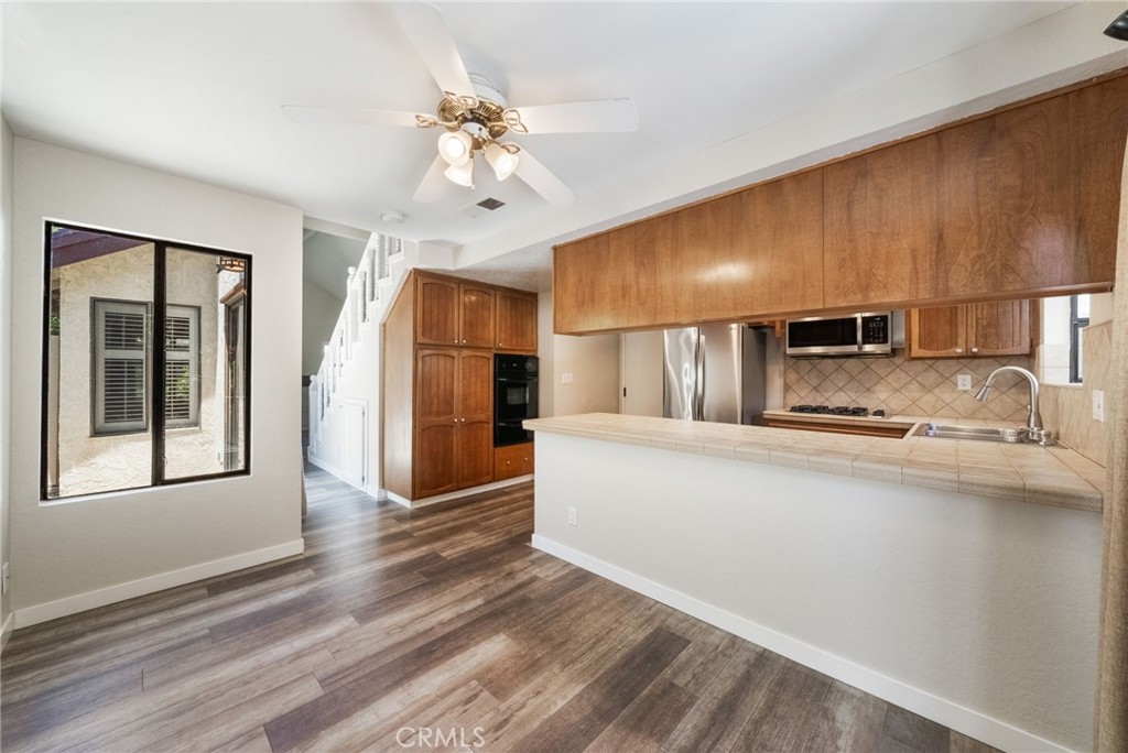 543 W Wilson 7