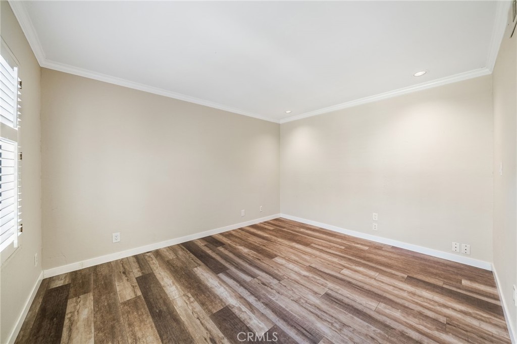 543 W Wilson 7