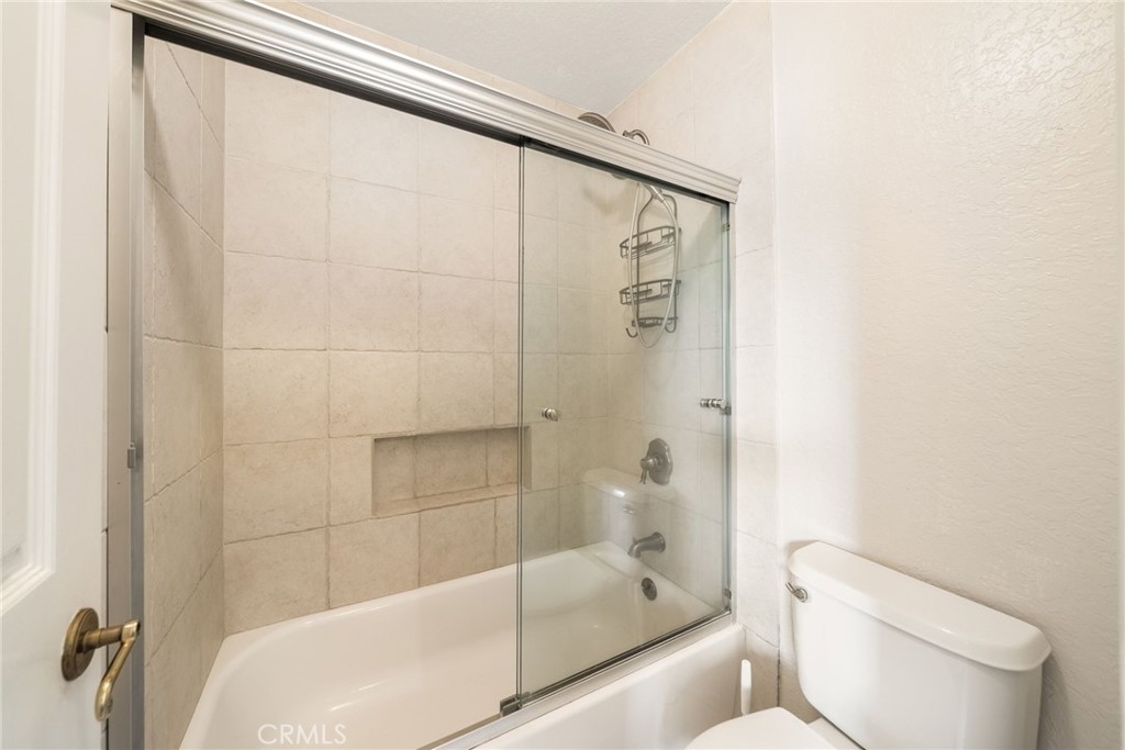 543 W Wilson 7