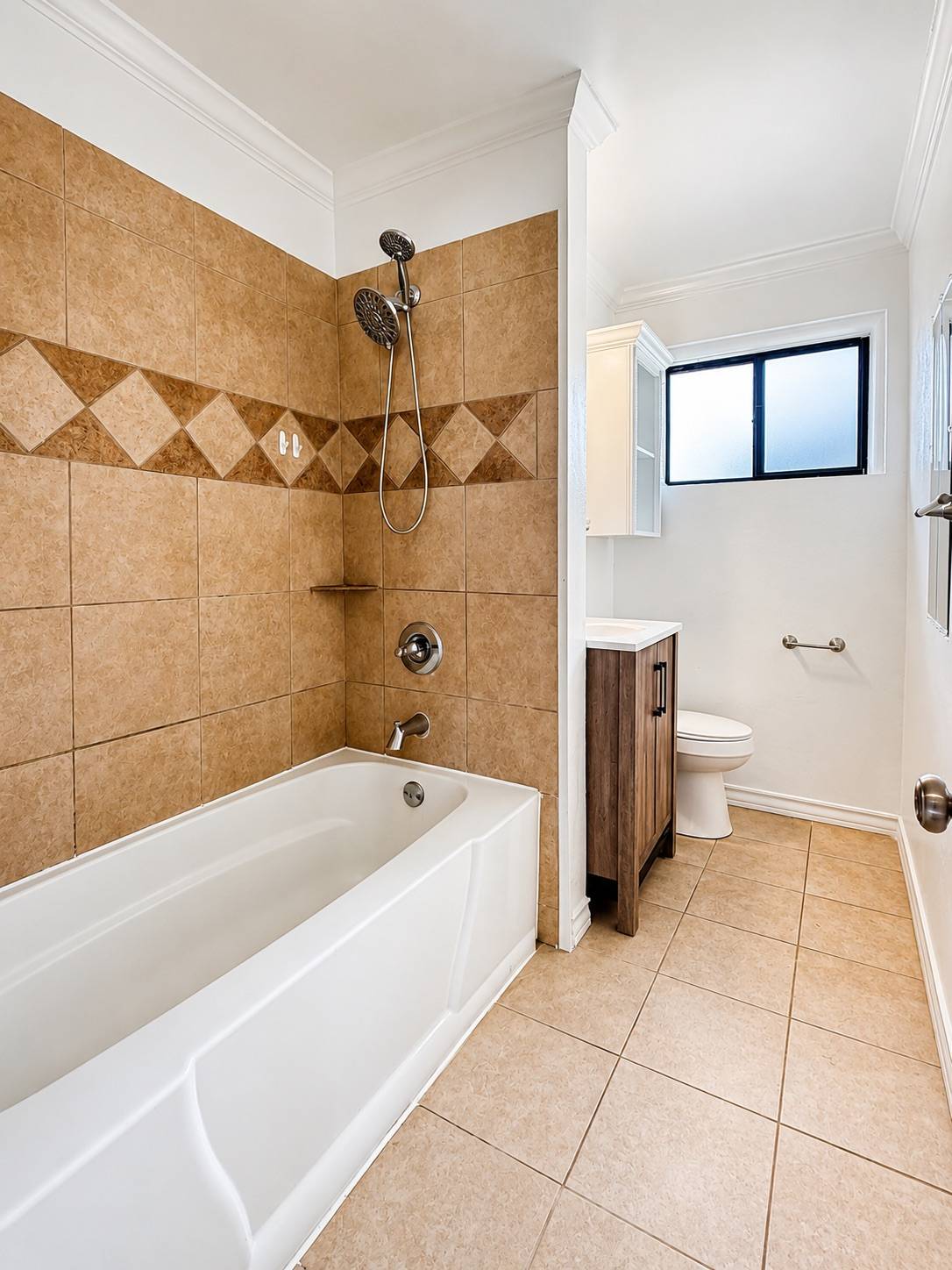 3901 Roosevelt Ave