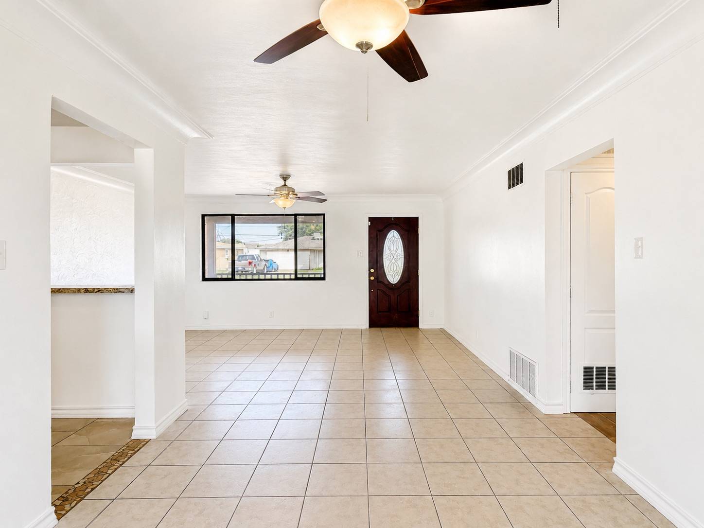 3901 Roosevelt Ave