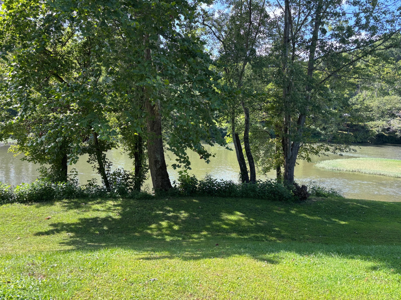 988 S Emerald Isle