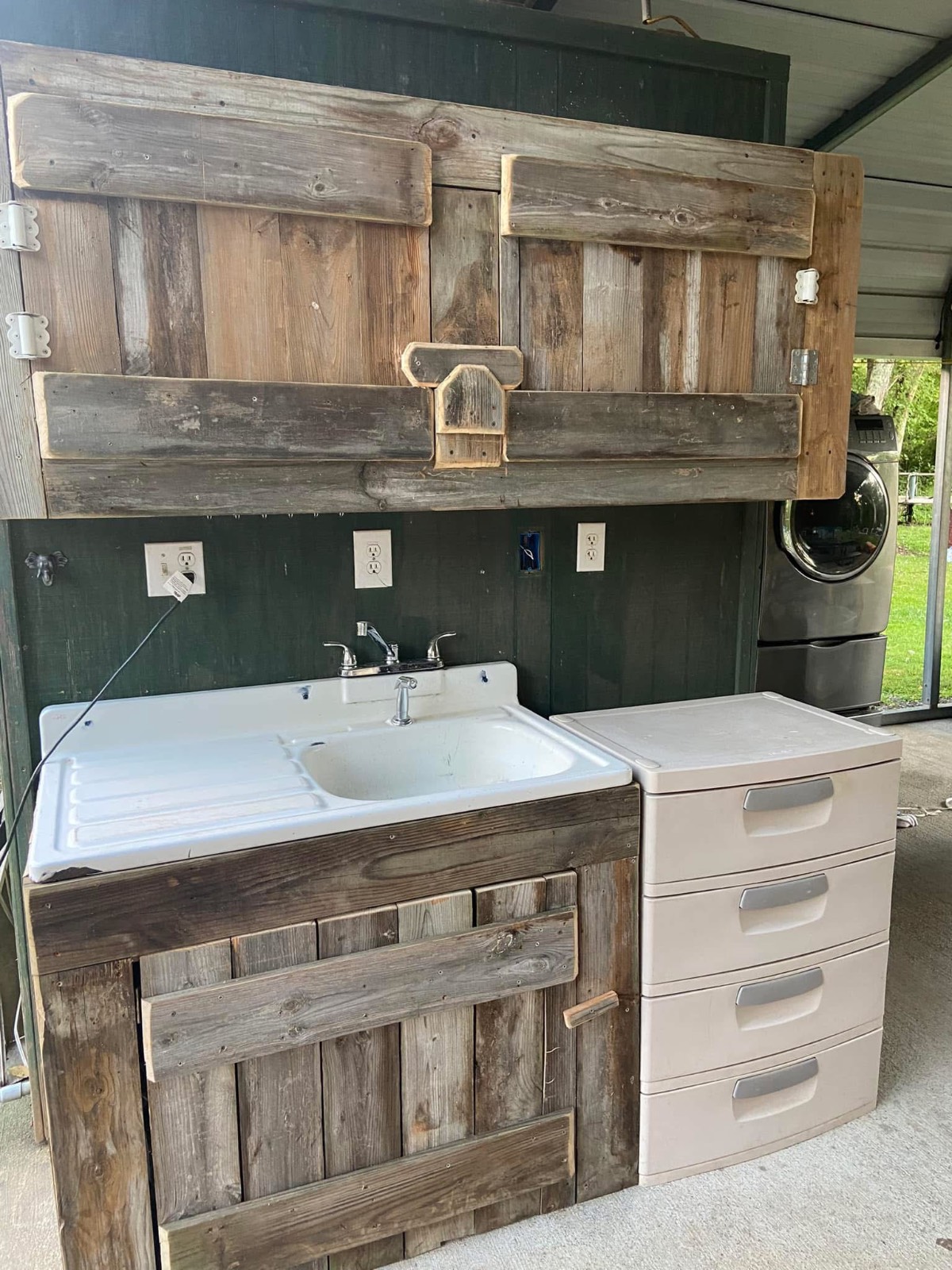 988 S Emerald Isle