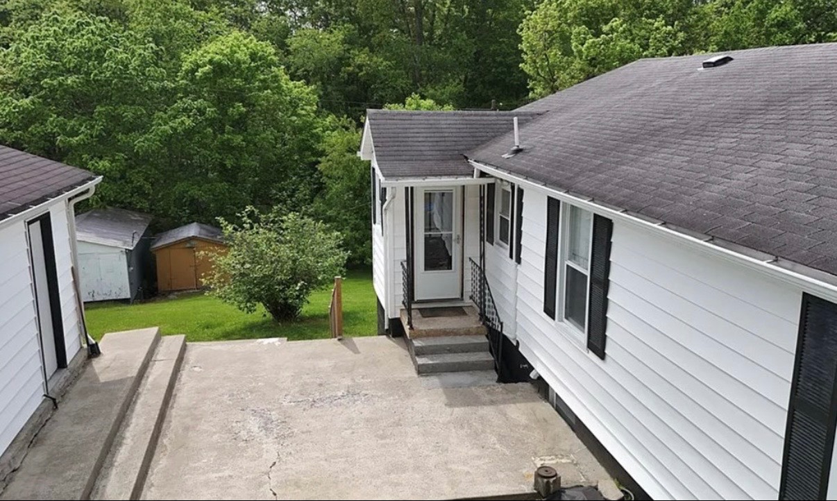 7435 Gatewood Rd
