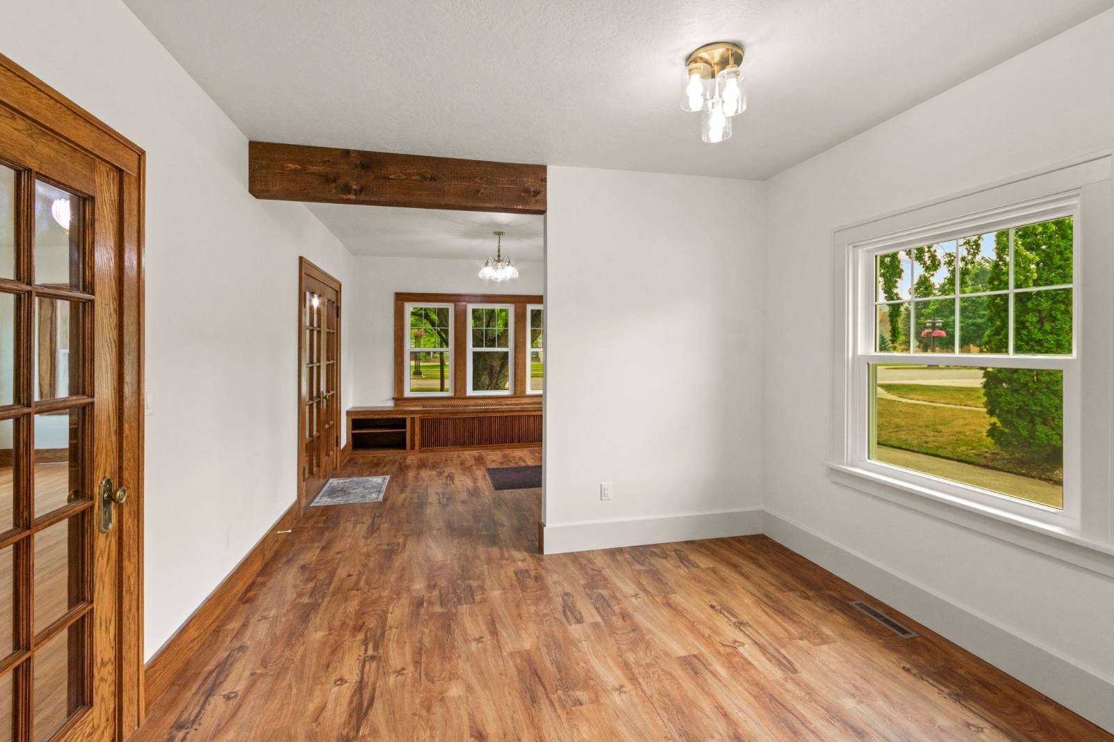 1305 Grand Ave
