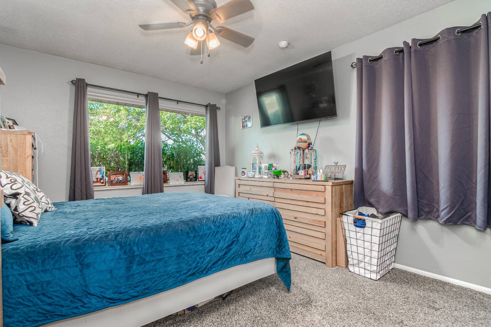 3809 Roosevelt Dr