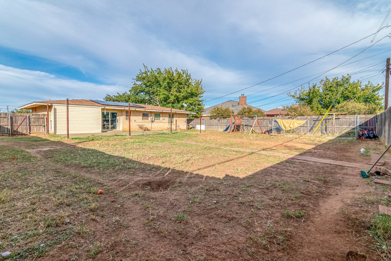 3809 Roosevelt Dr