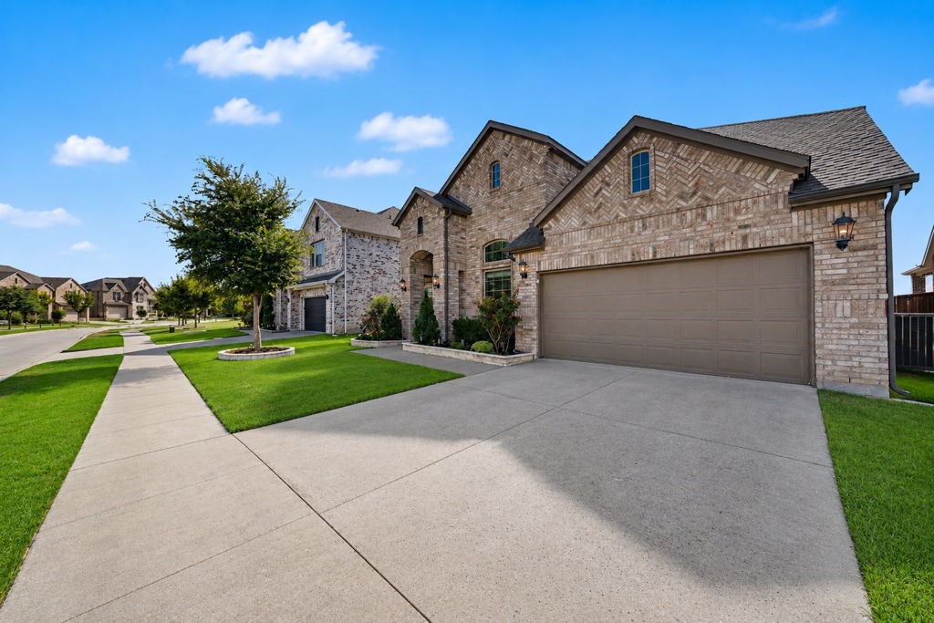 2016 Binns Drive