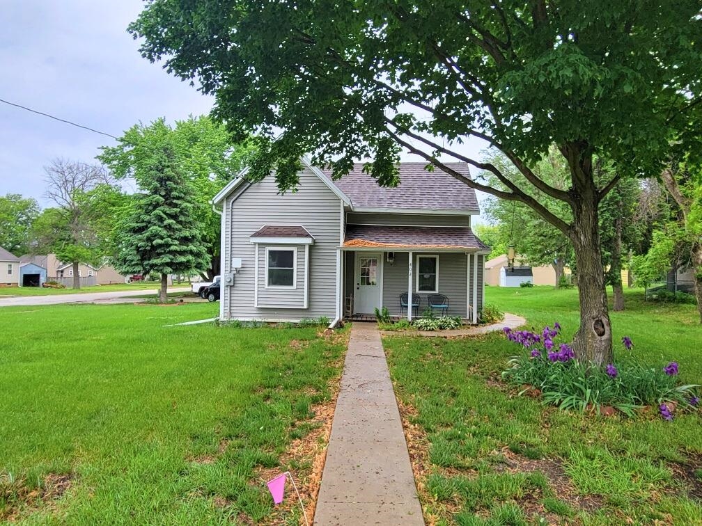 402 Main Street
