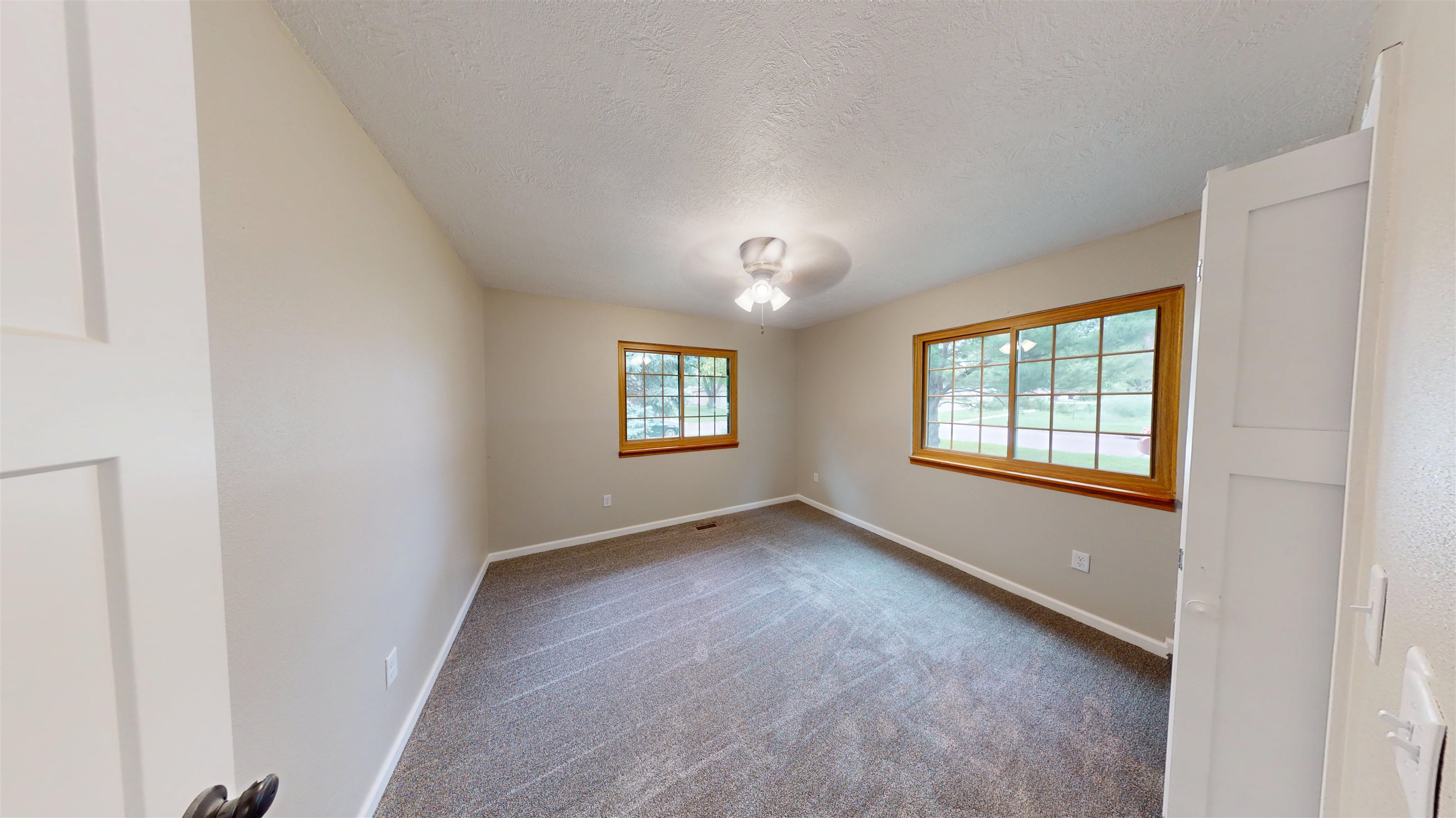 214 8Th Street SE