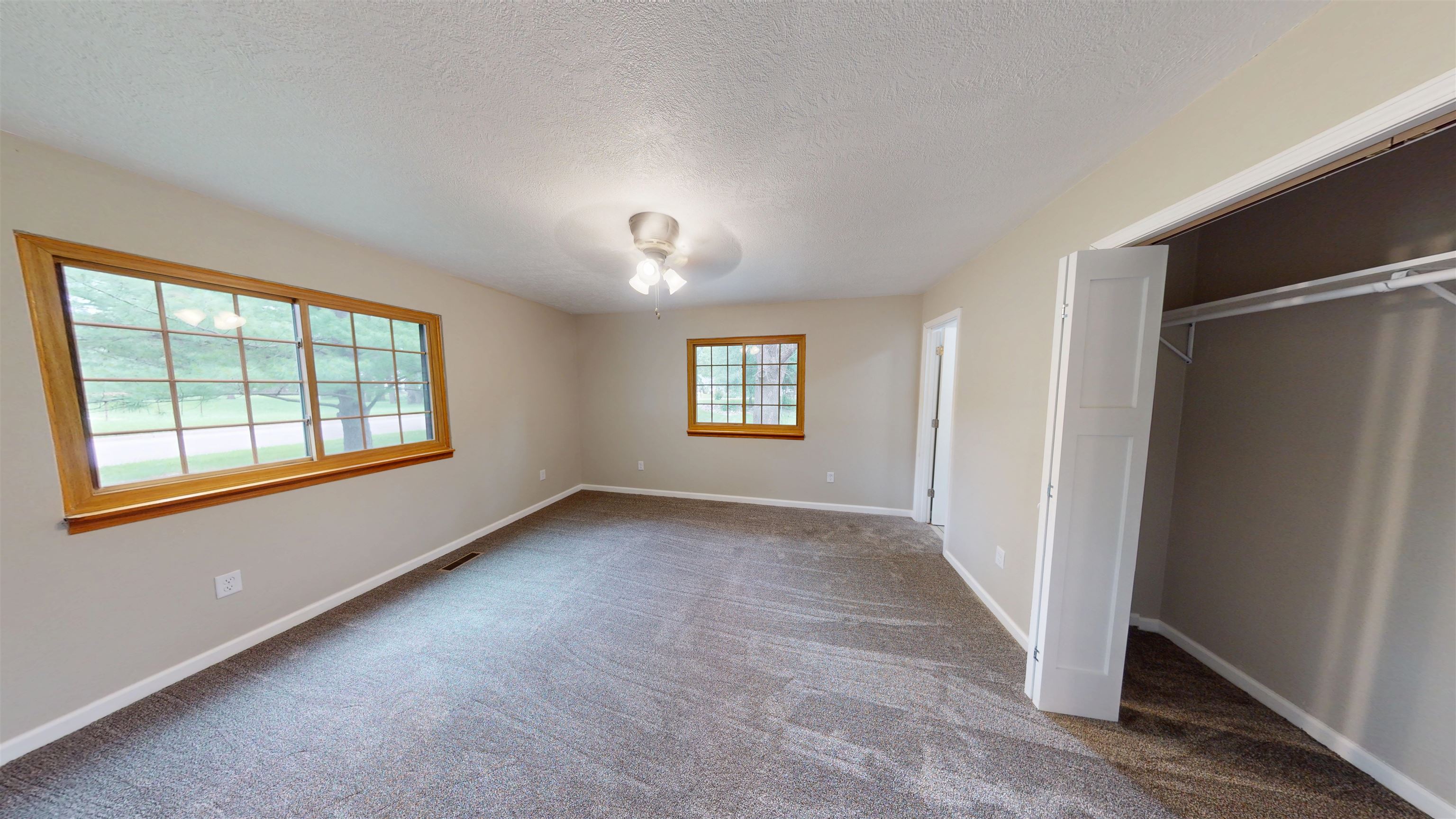 214 8Th Street SE
