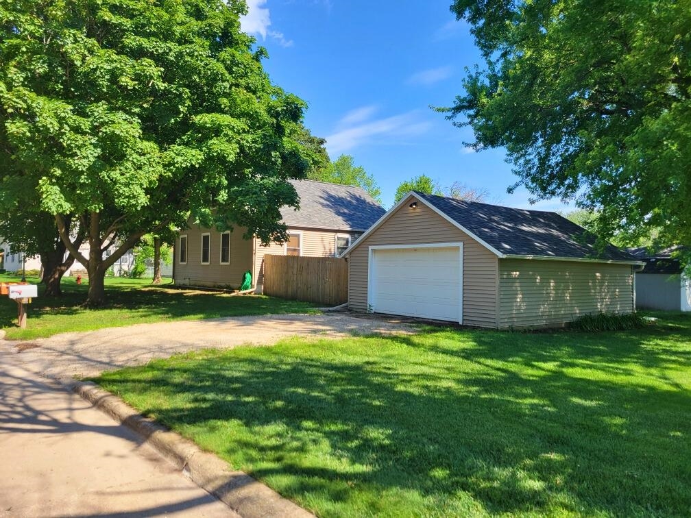 475 N Rerick Avenue