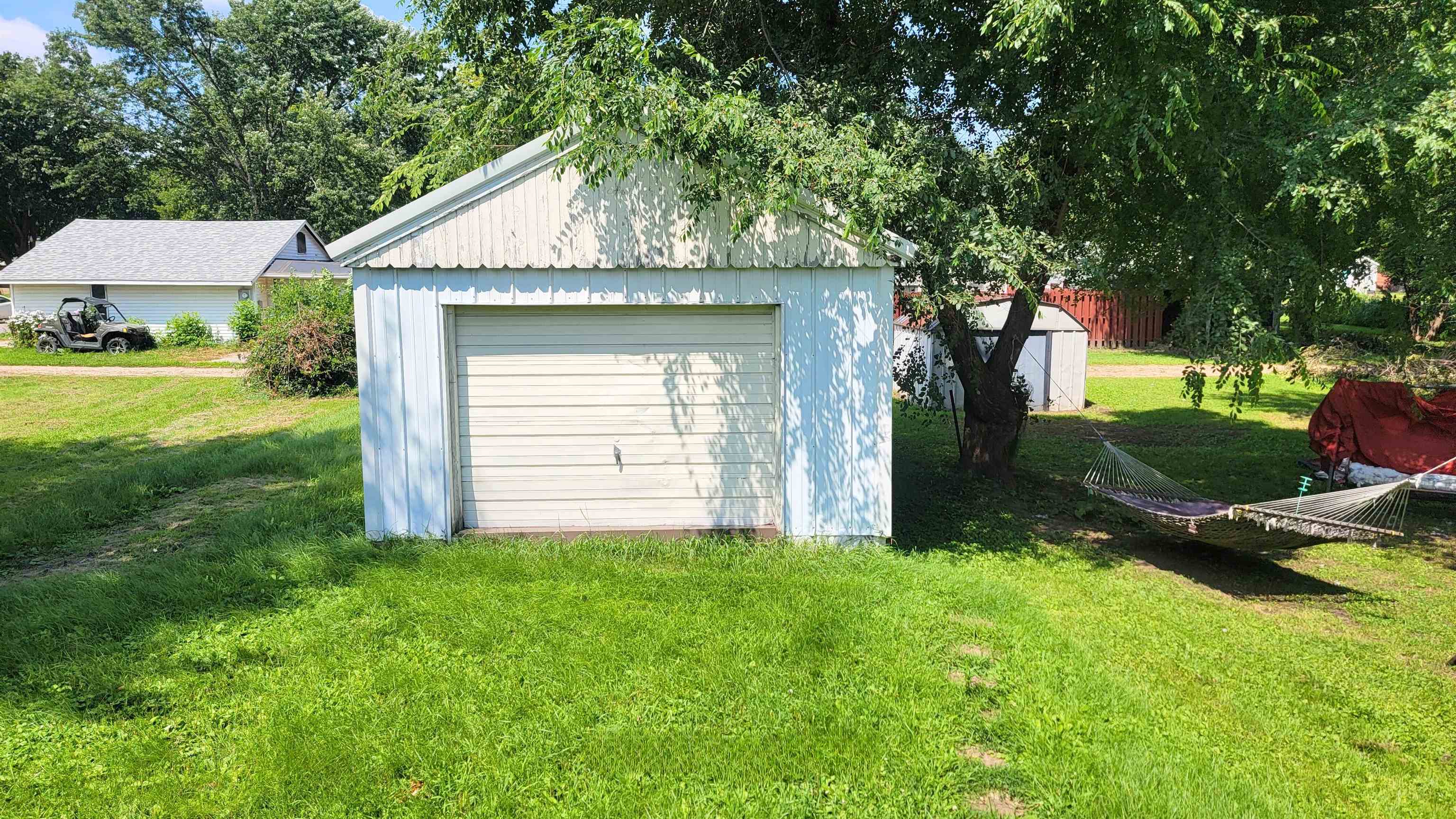 407 E 13th Street