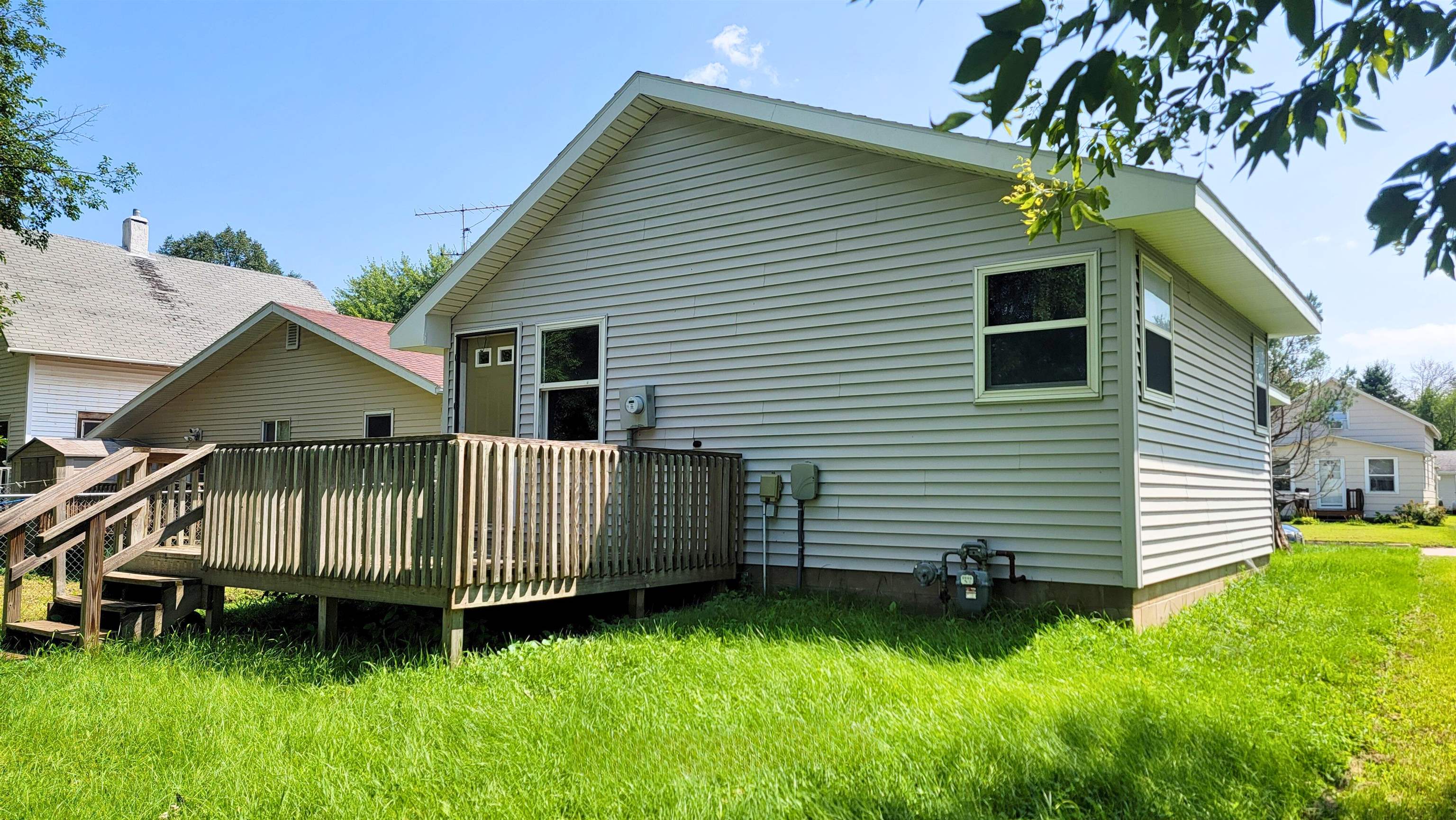 407 E 13th Street