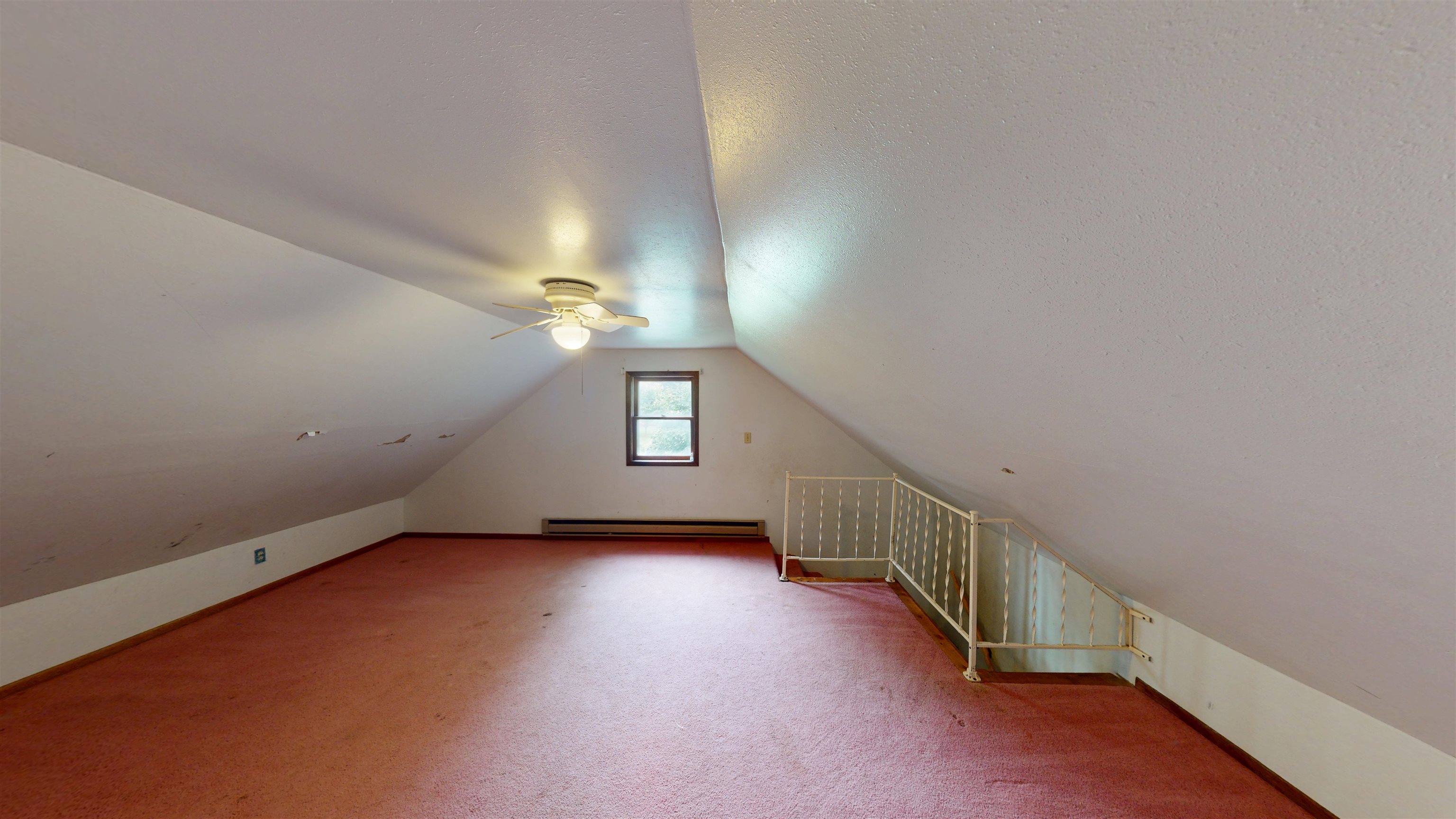 609 W 2nd Street