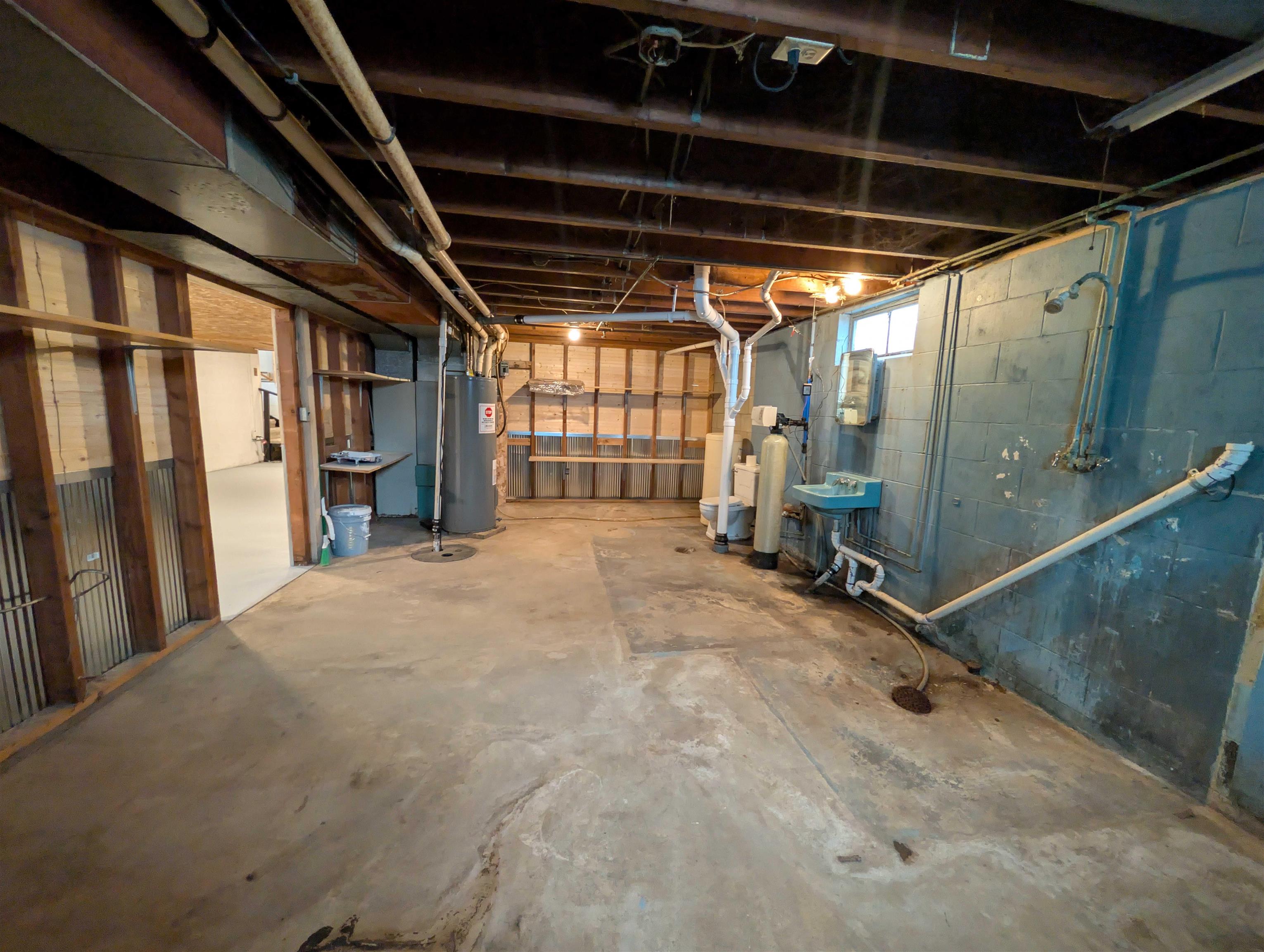 107 N Lincoln Street