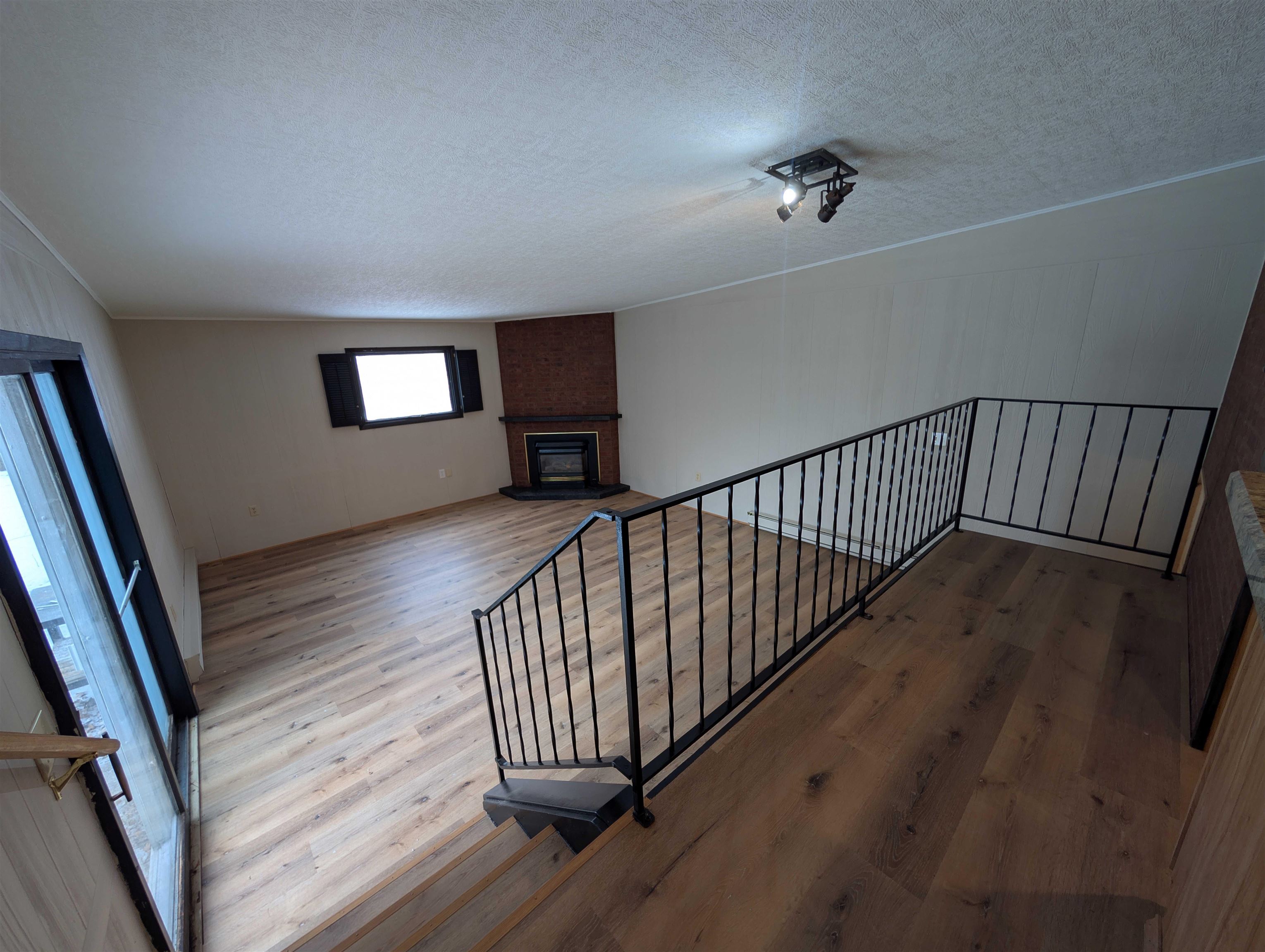 107 N Lincoln Street