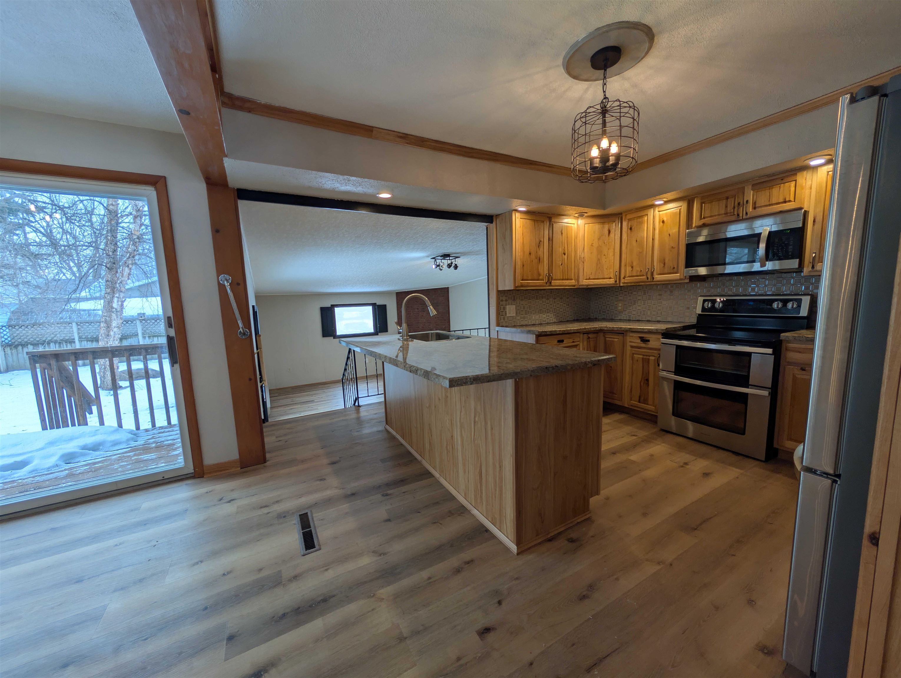 107 N Lincoln Street