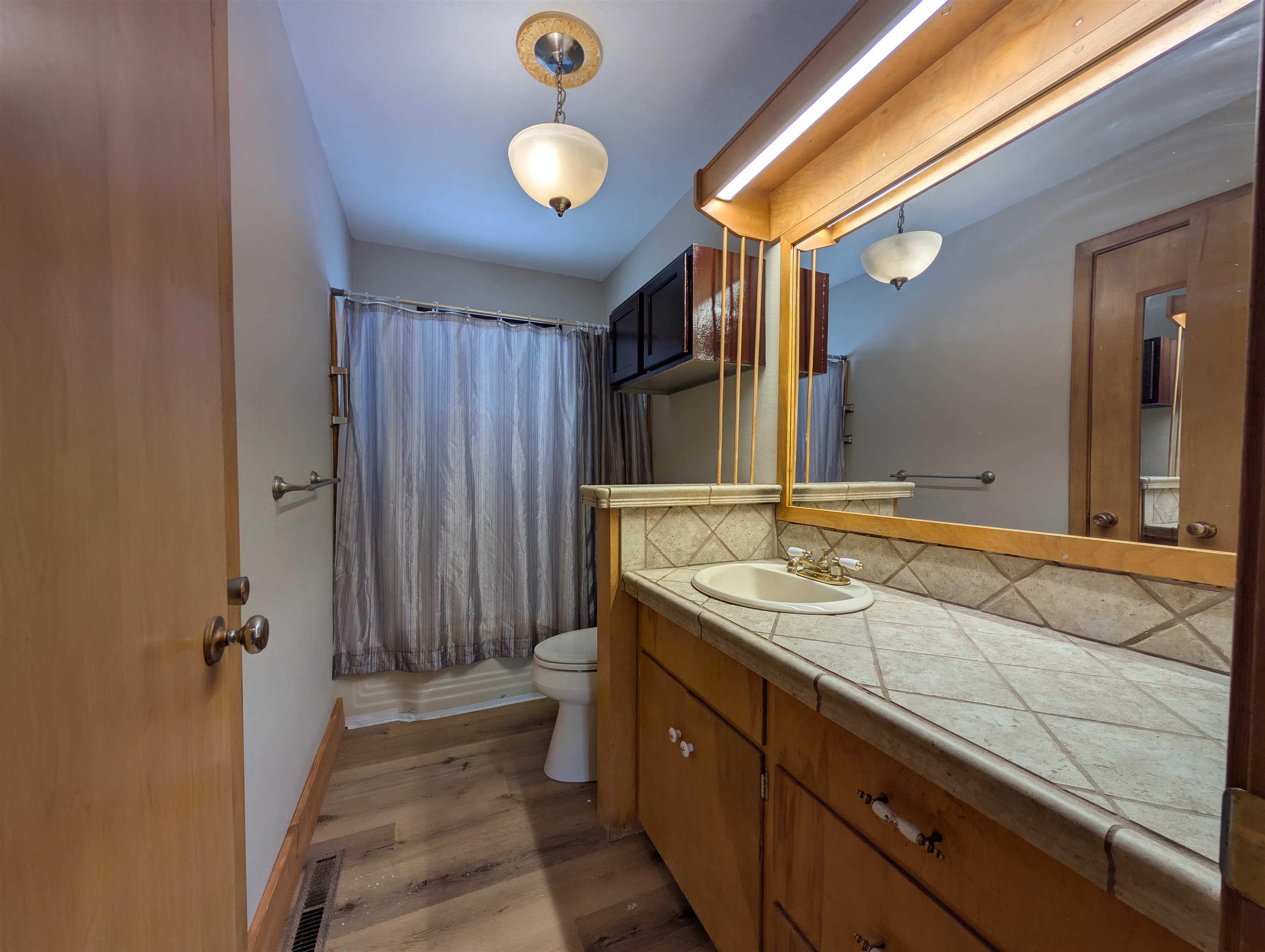 107 N Lincoln Street