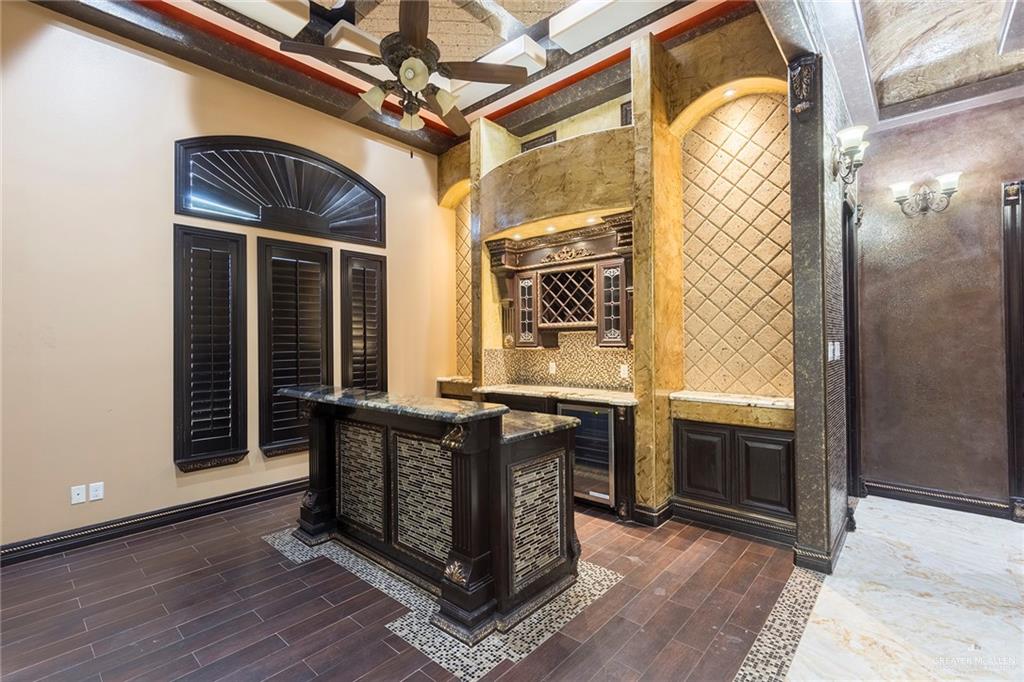 2124 Kingsborough Avenue, McAllen