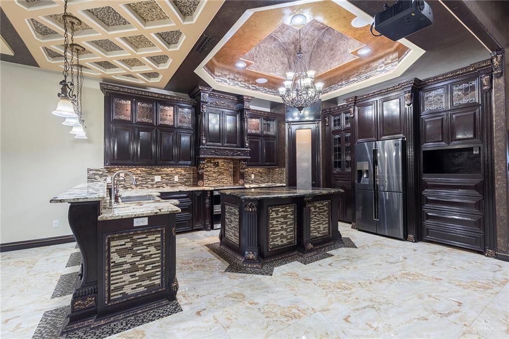 2124 Kingsborough Avenue, McAllen