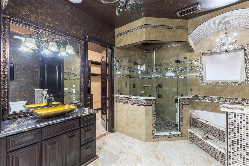 2124 Kingsborough Avenue, McAllen