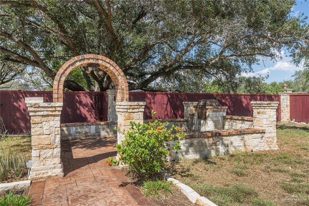 2124 Kingsborough Avenue, McAllen