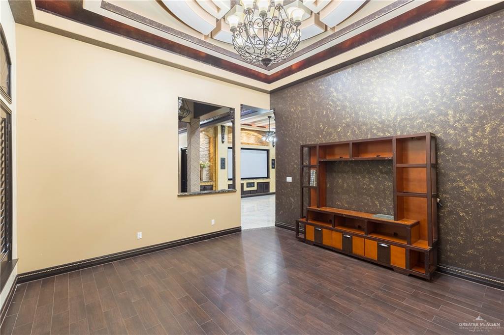 2124 Kingsborough Avenue, McAllen