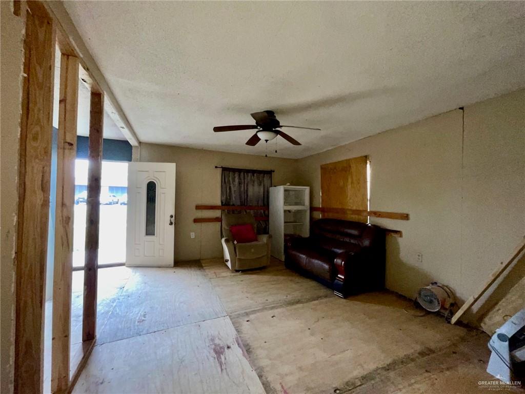 222 W 7th Street