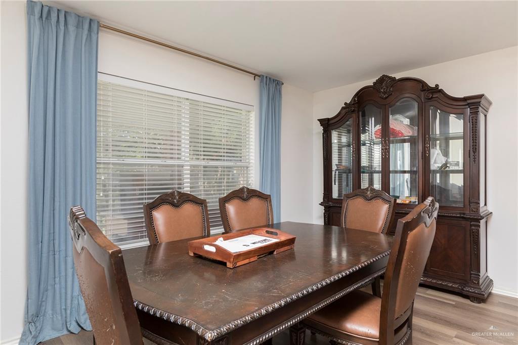 209 W Rodeo Drive