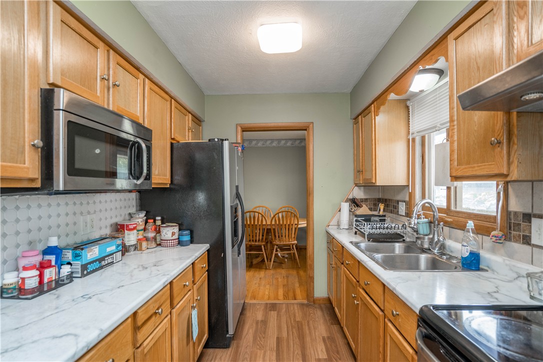 1516 Henderson Avenue