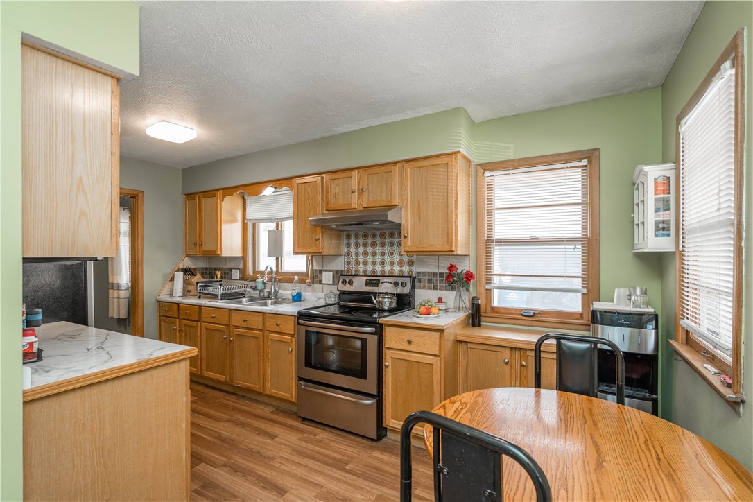 1516 Henderson Avenue