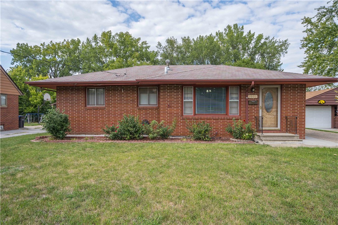 1516 Henderson Avenue