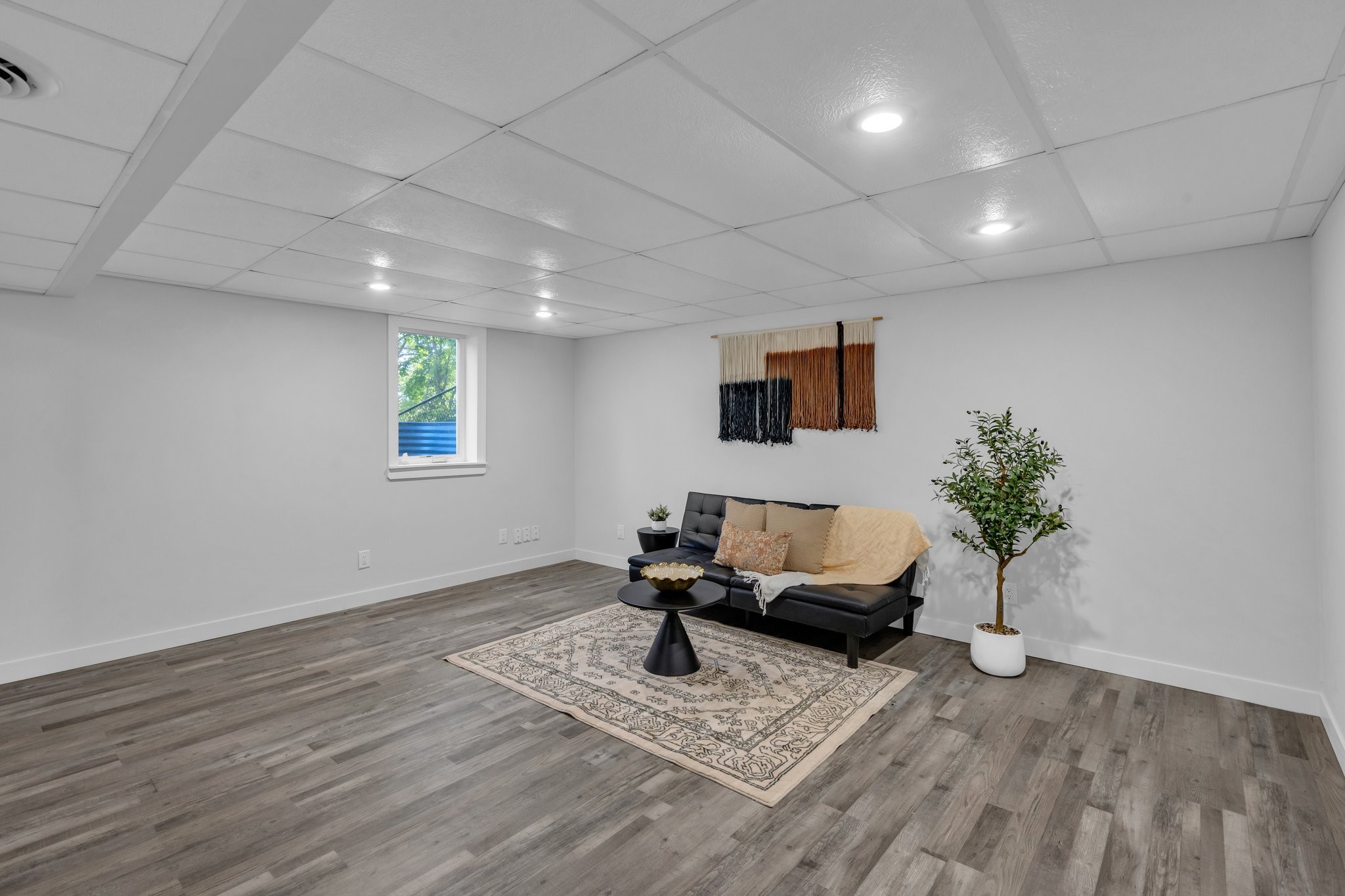 6902 Brookview Drive