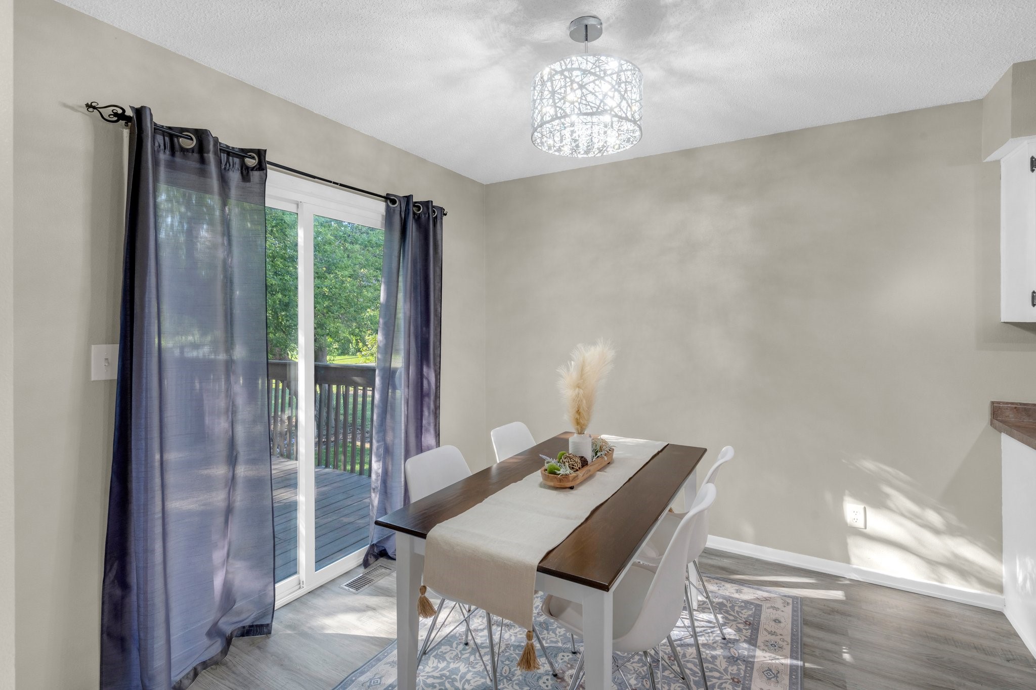 6902 Brookview Drive