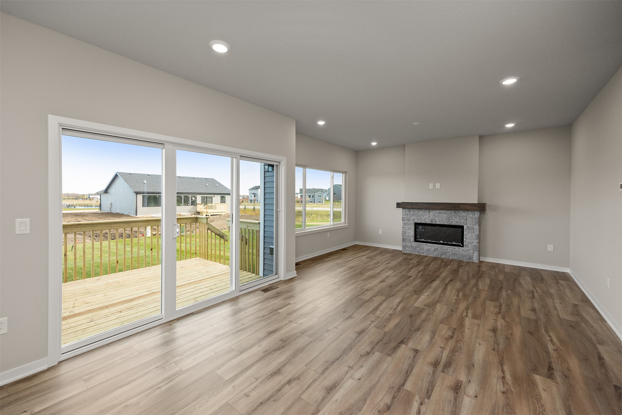 555 NW Compass Avenue