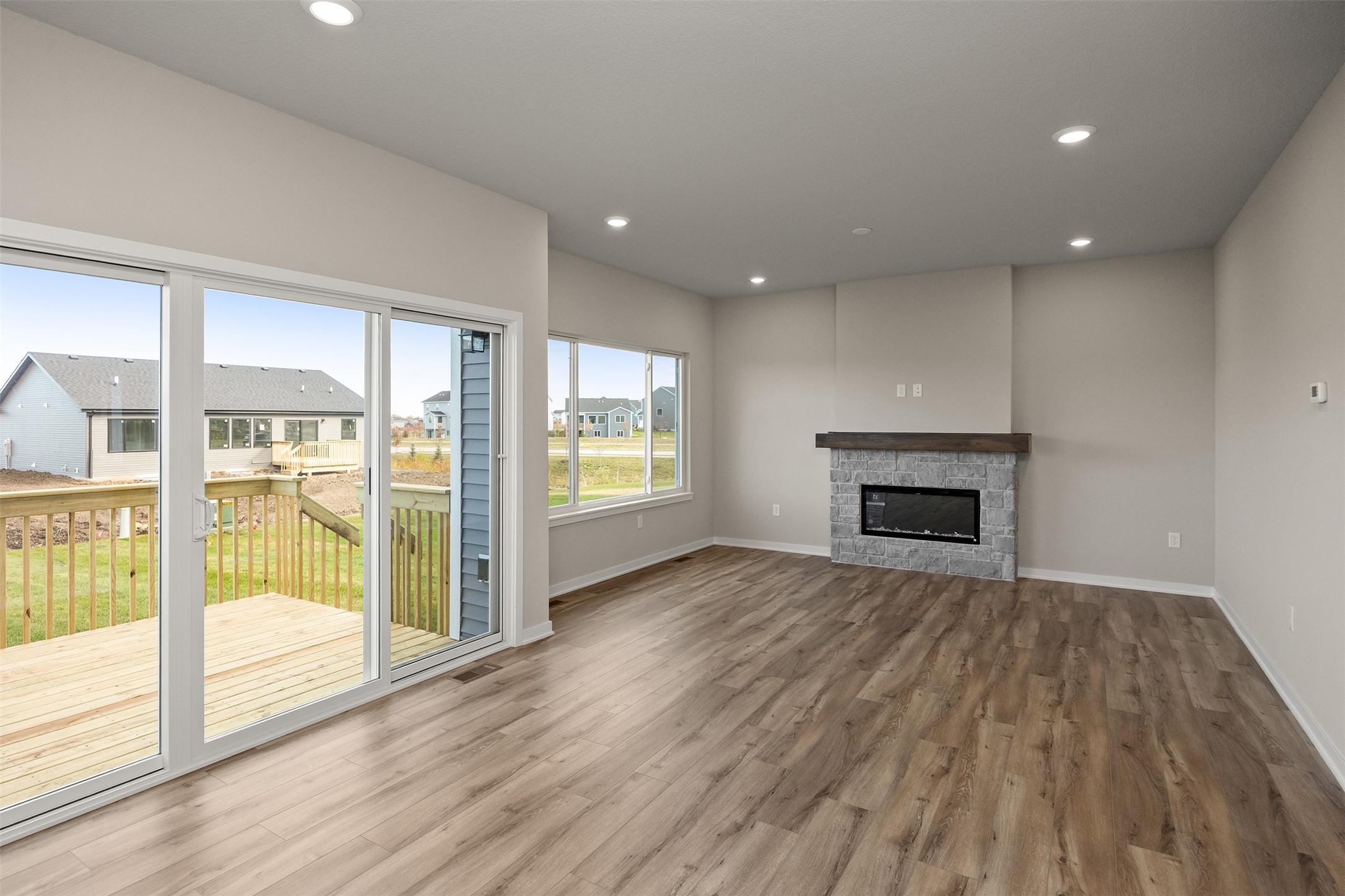 555 NW Compass Avenue