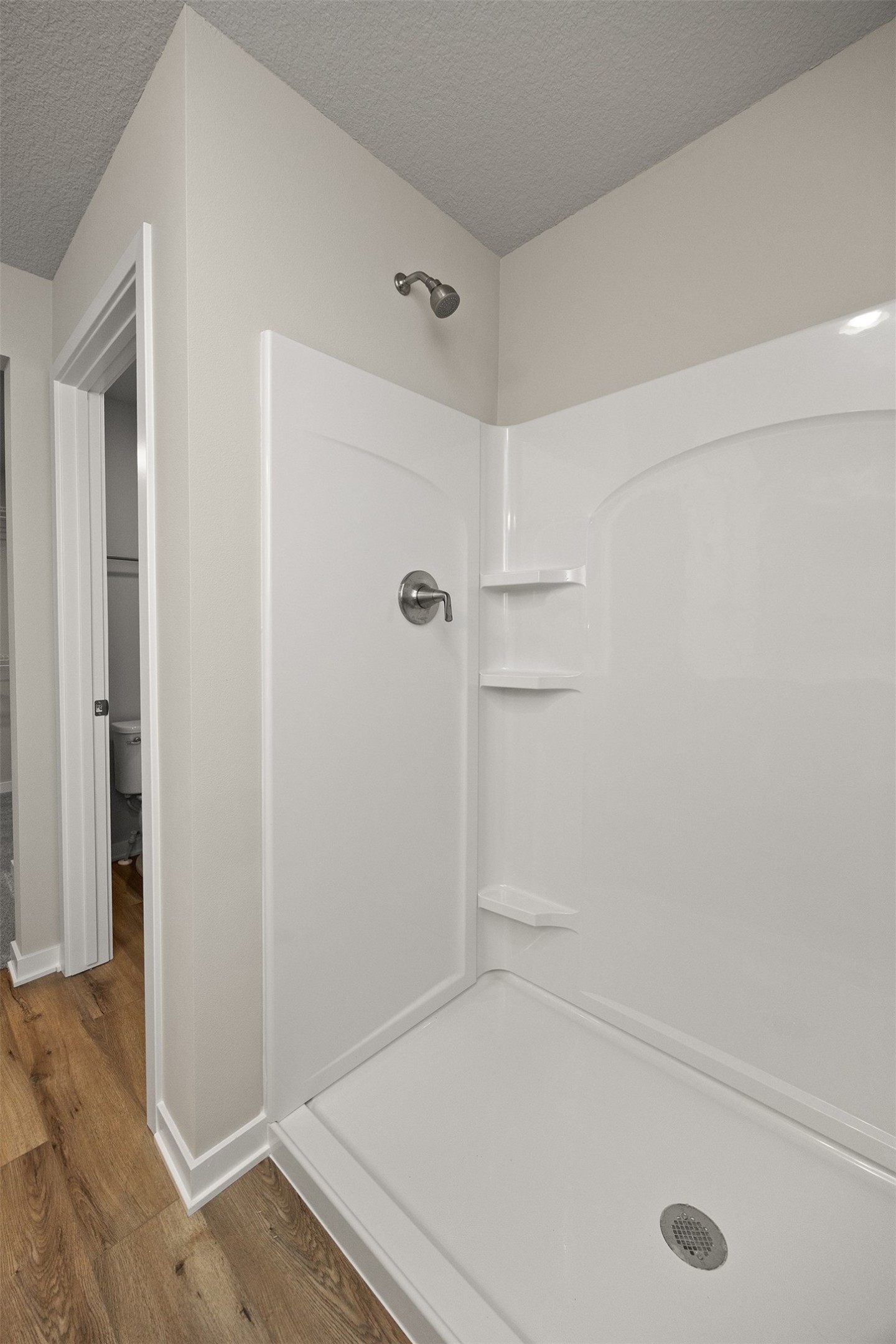 555 NW Compass Avenue