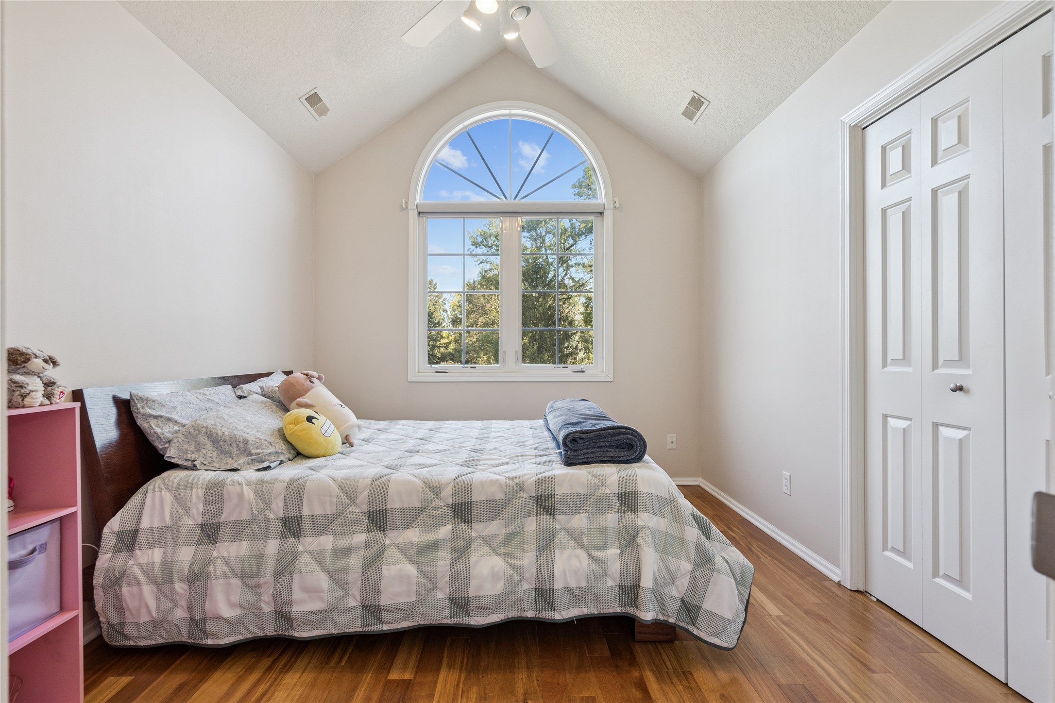 12614 Ridgeview Drive