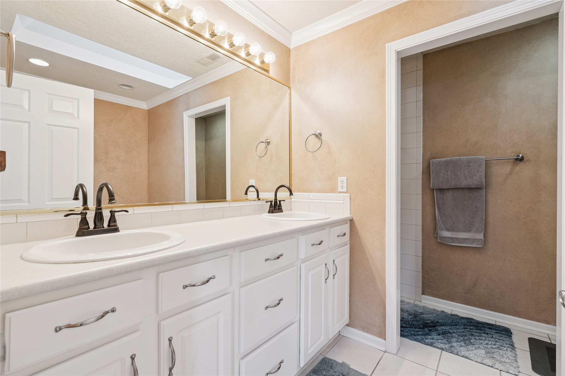 12614 Ridgeview Drive