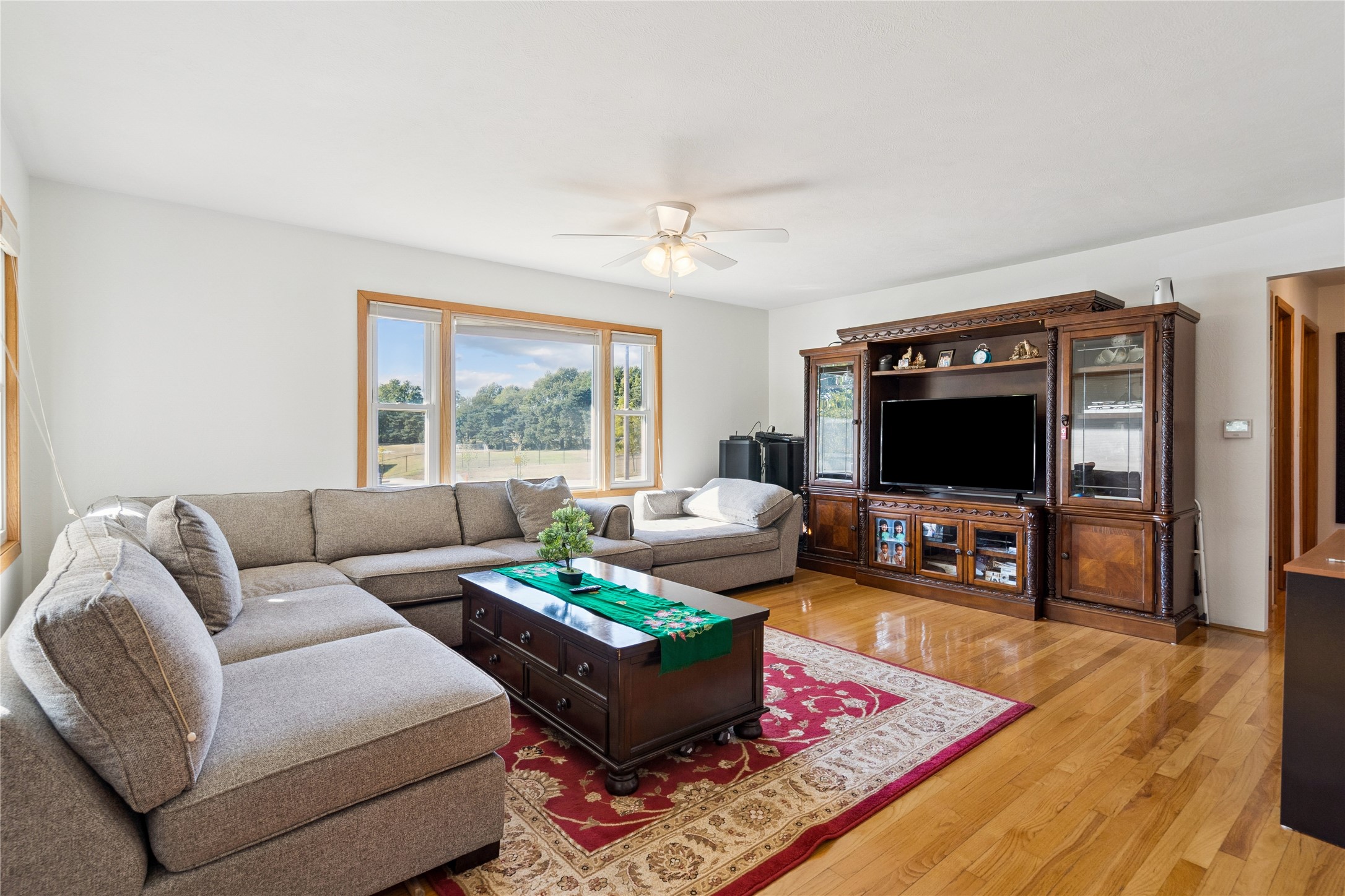 8195 Sunrise Boulevard