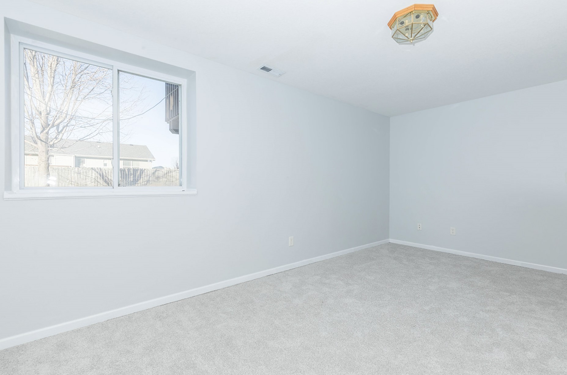 2905 SE Stone Ridge Street